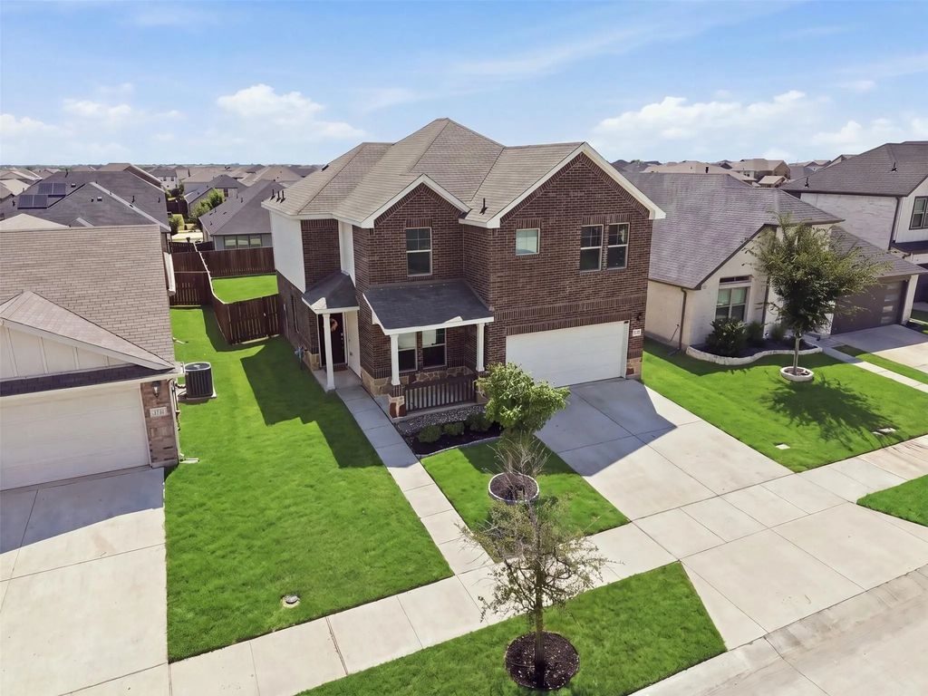 1335 Black Canyon Avenue, Royse City