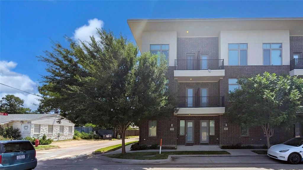 13228 Bee Street, Farmers Branch
