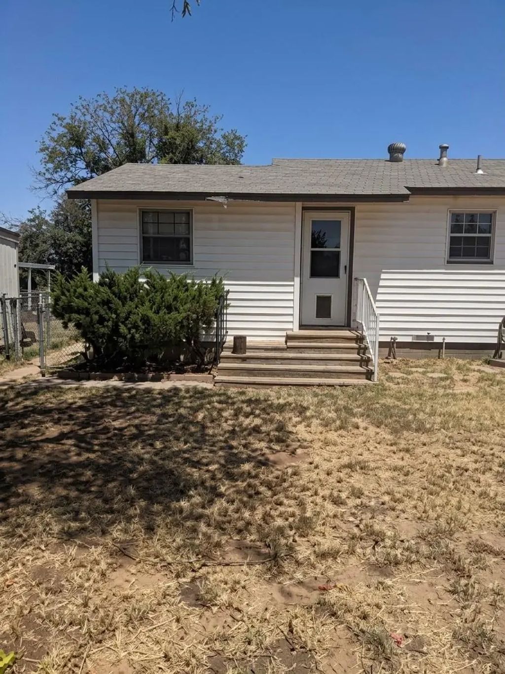 5125 Flagstone Drive, Fort Worth