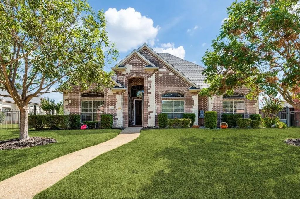 1316 Leisure Lane, DeSoto