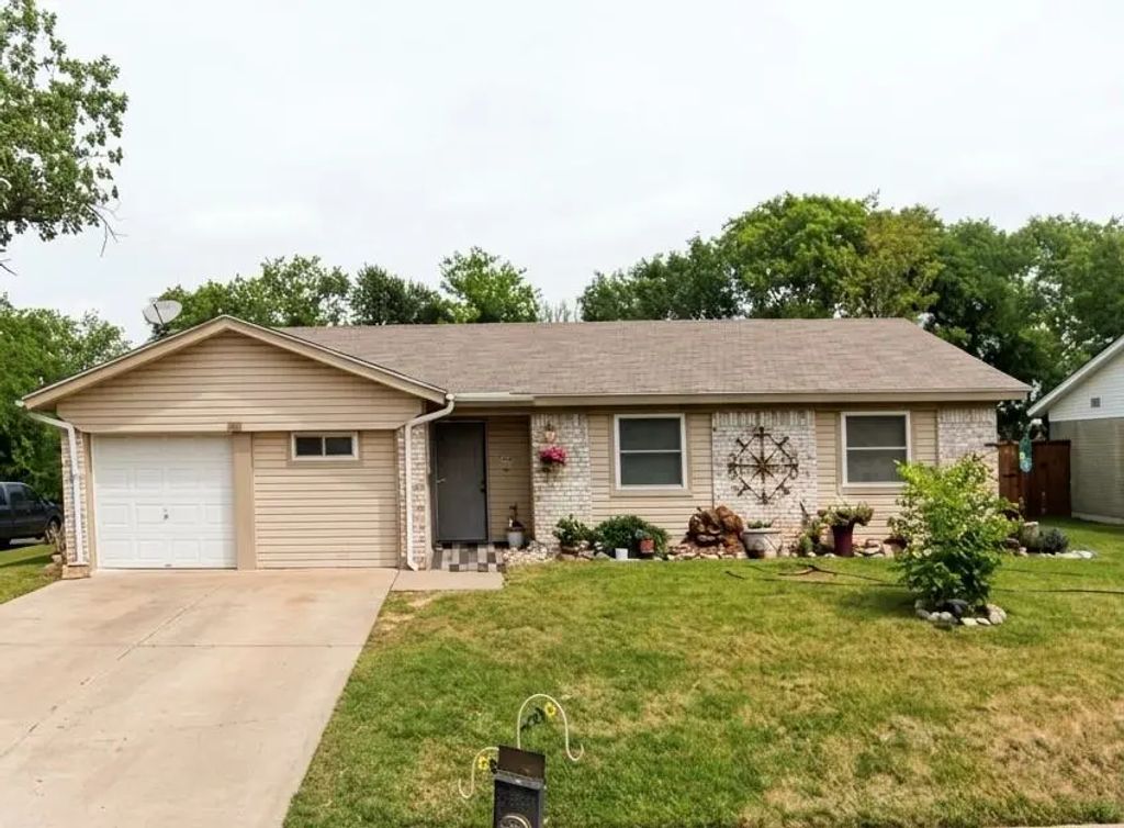 836 Colony Drive, Crowley