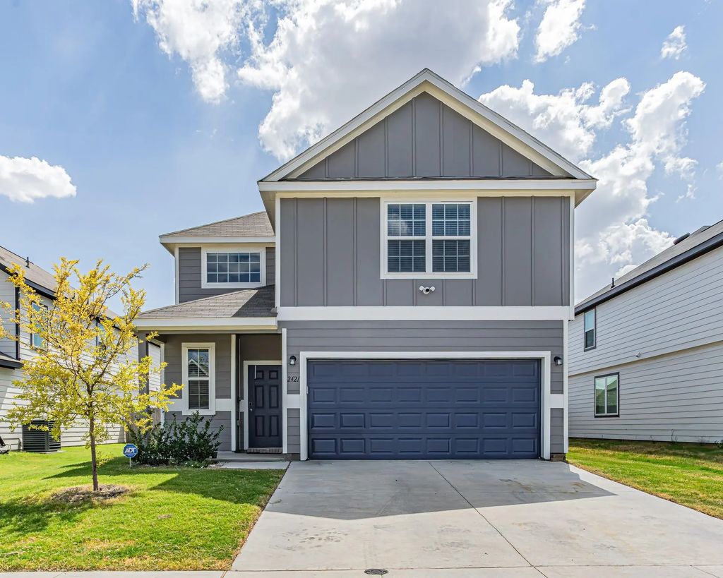 2421 Dahlia Drive, Fort Worth