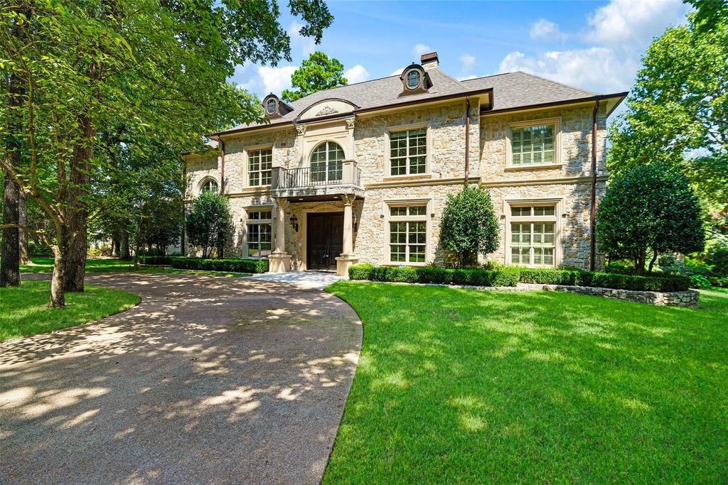 4045 Stonegate Boulevard, Tyler