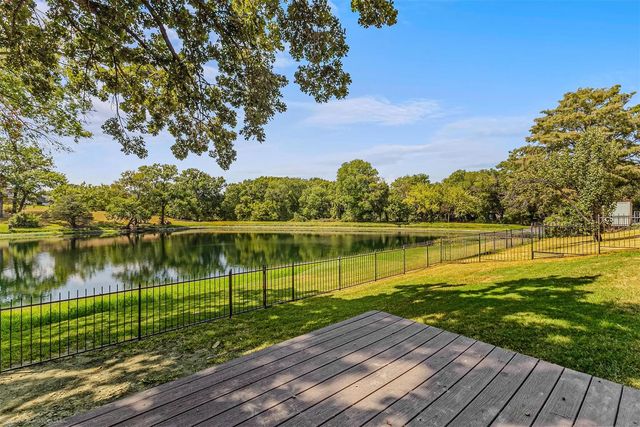 208 Lionhart Place, Rockwall
