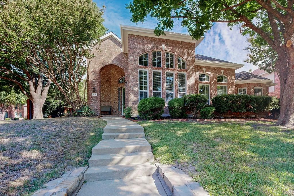 1234 Covina Court, Allen