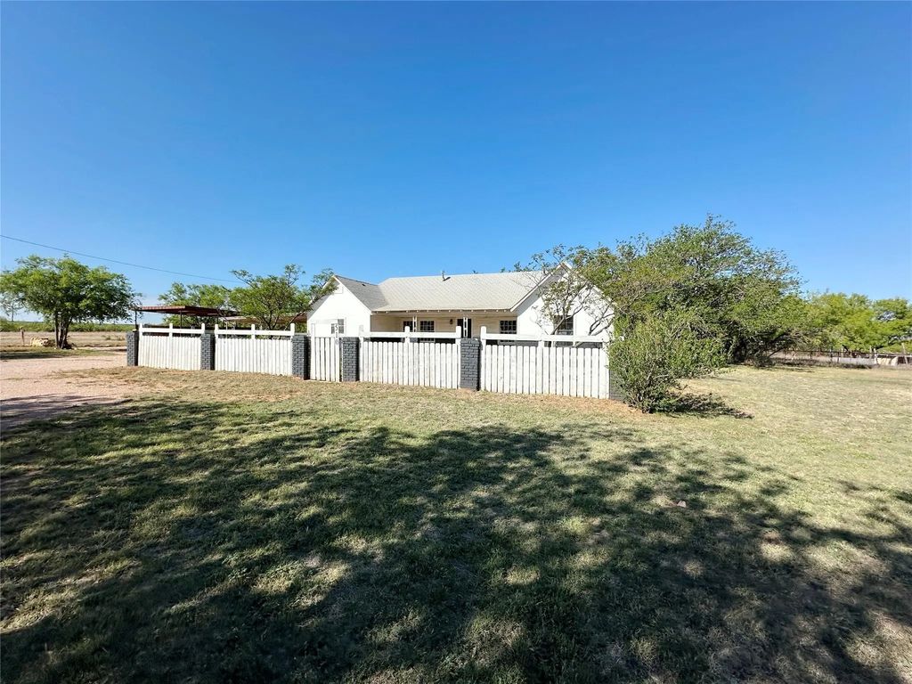 510 County Road 129, Trent