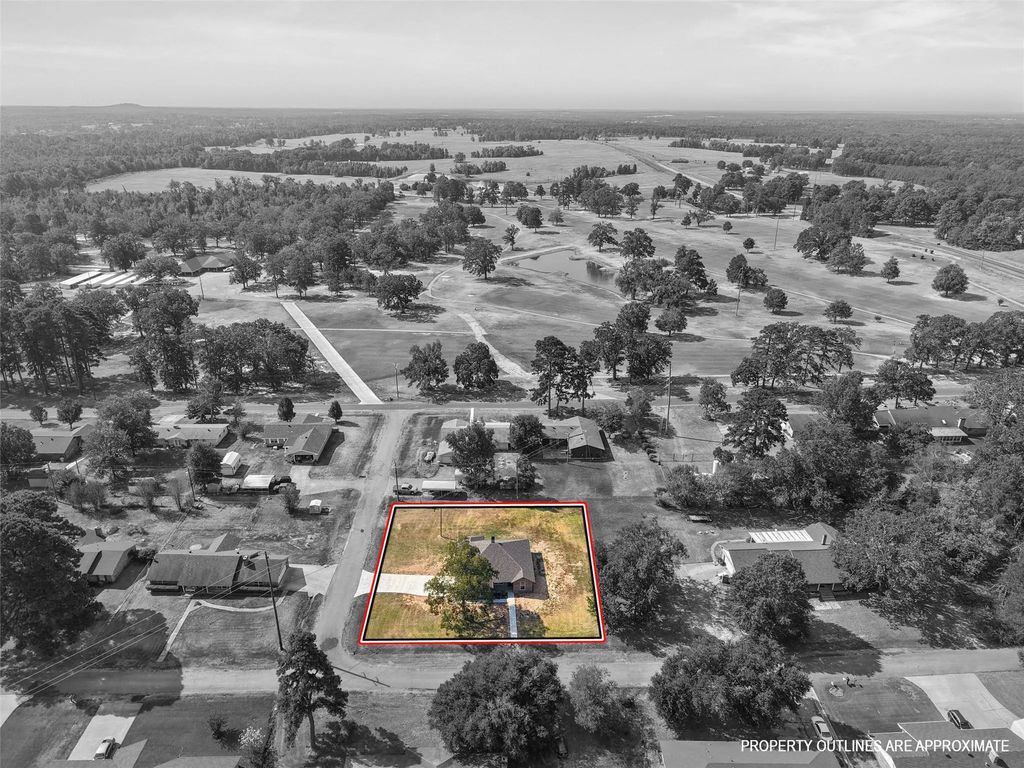 106 Royal Street, Gilmer