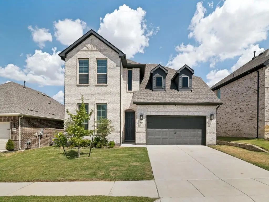 733 Grand Dale Drive, Lavon