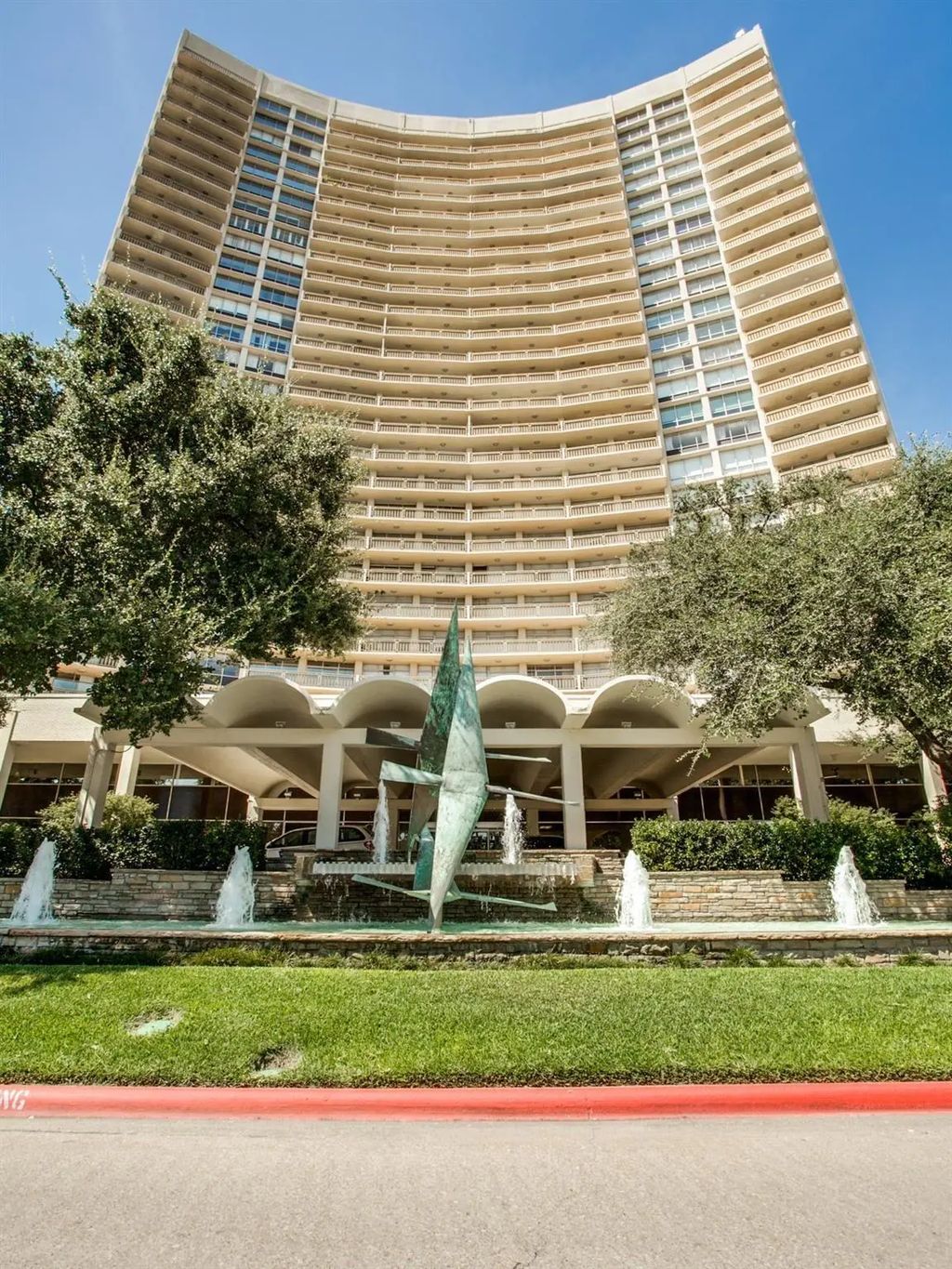 6211 W Northwest Highway 307, Dallas