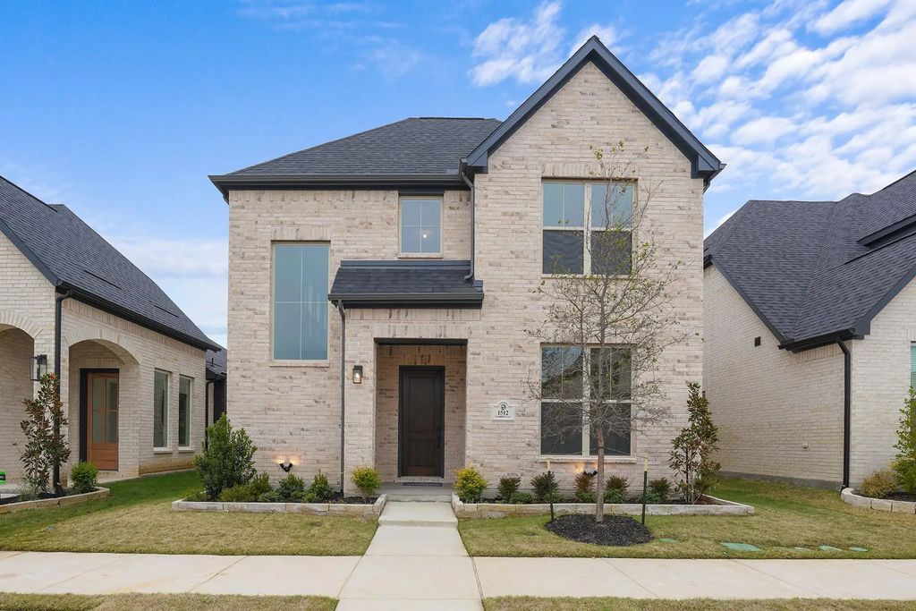 1512 Sandhill Lane, Celina