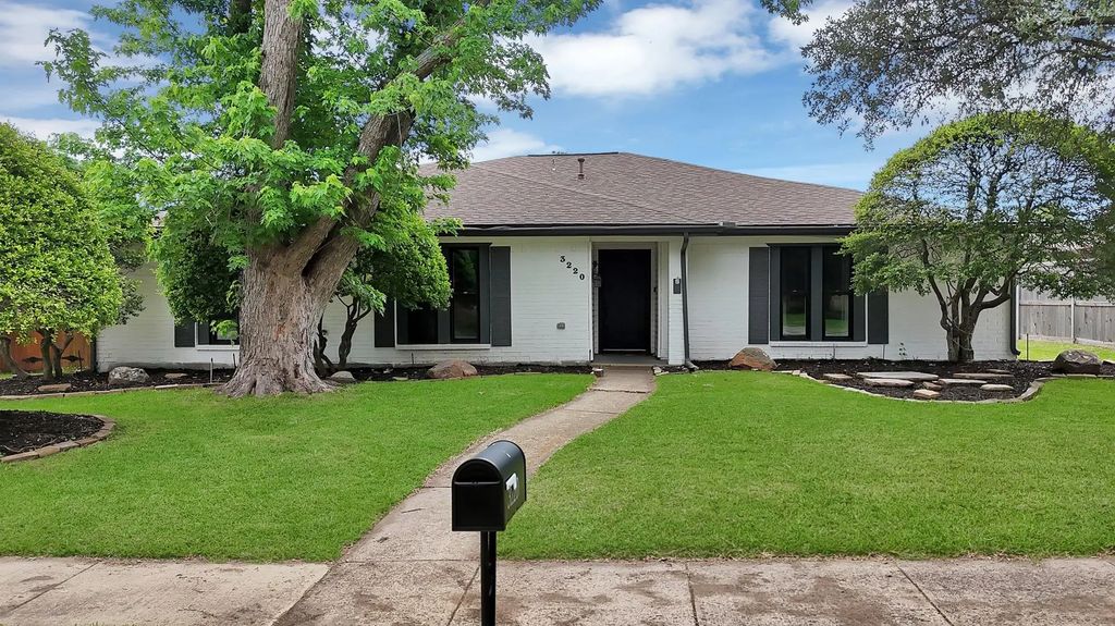 3220 Steven Drive, Plano