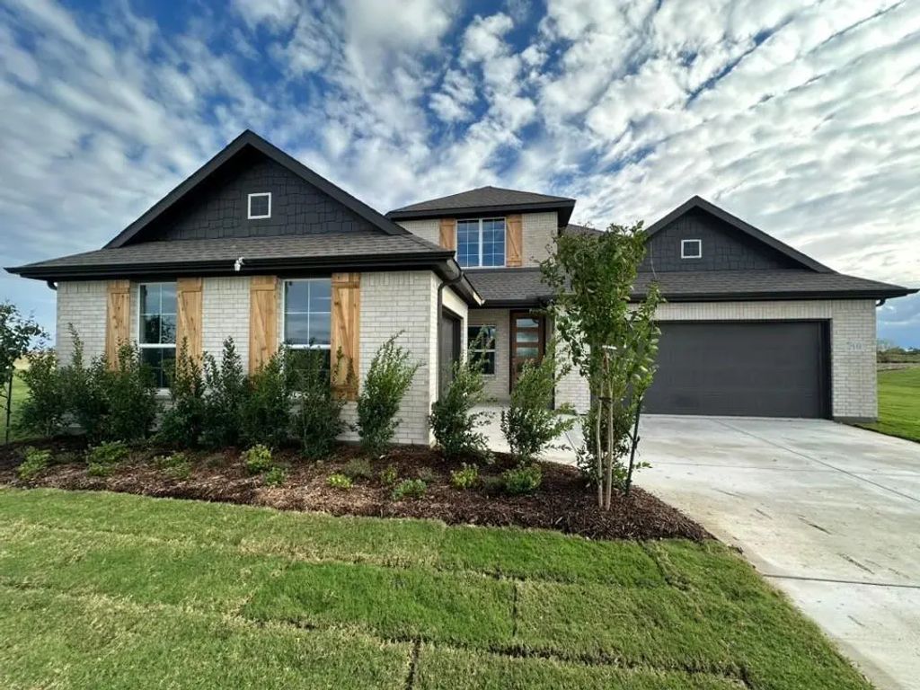 210 Horizon Road, Valley View
