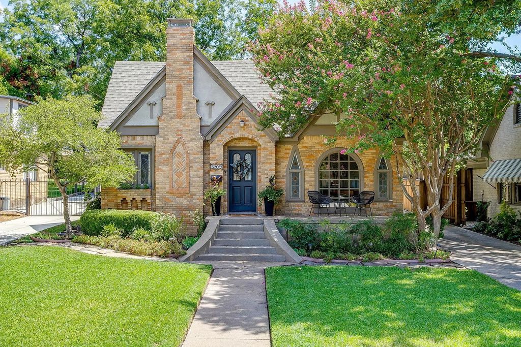 2209 Tremont Avenue, Fort Worth