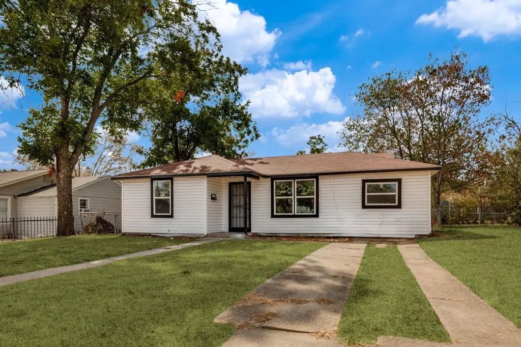 3224 Burson Avenue, Fort Worth