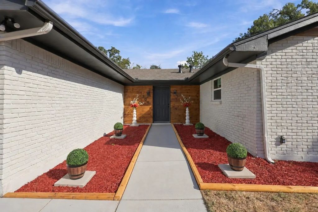 1709 Northaven Court, Arlington