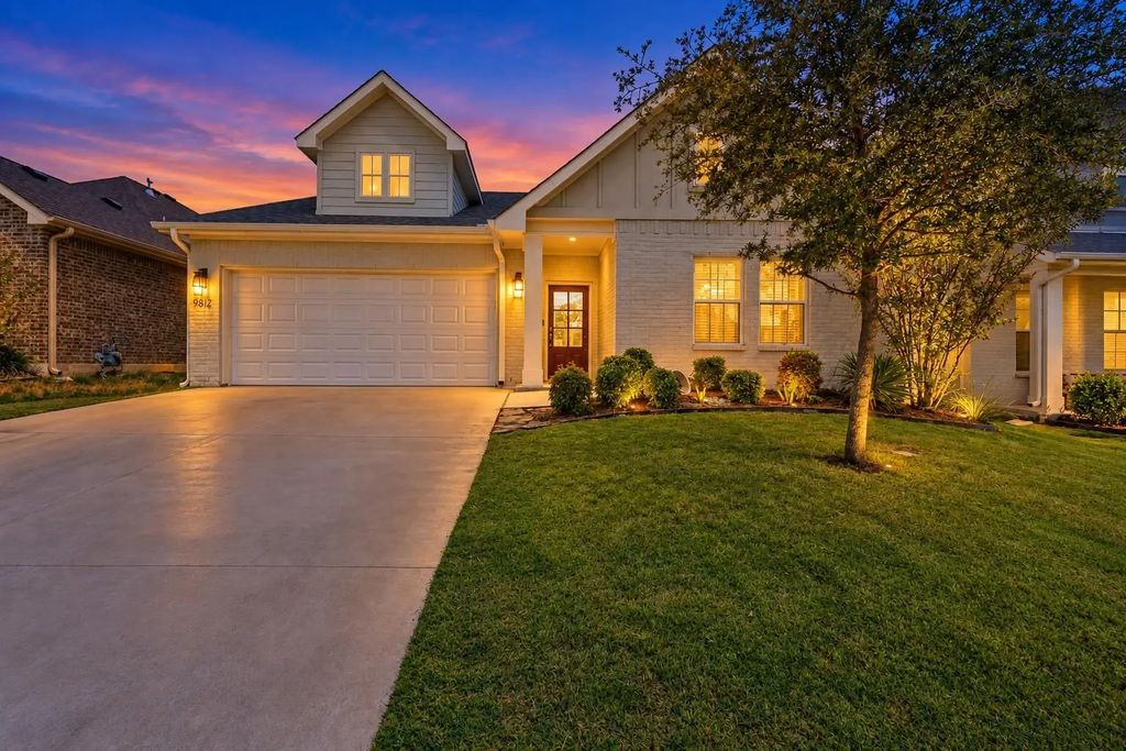 9812 Chaparral Pass, Fort Worth