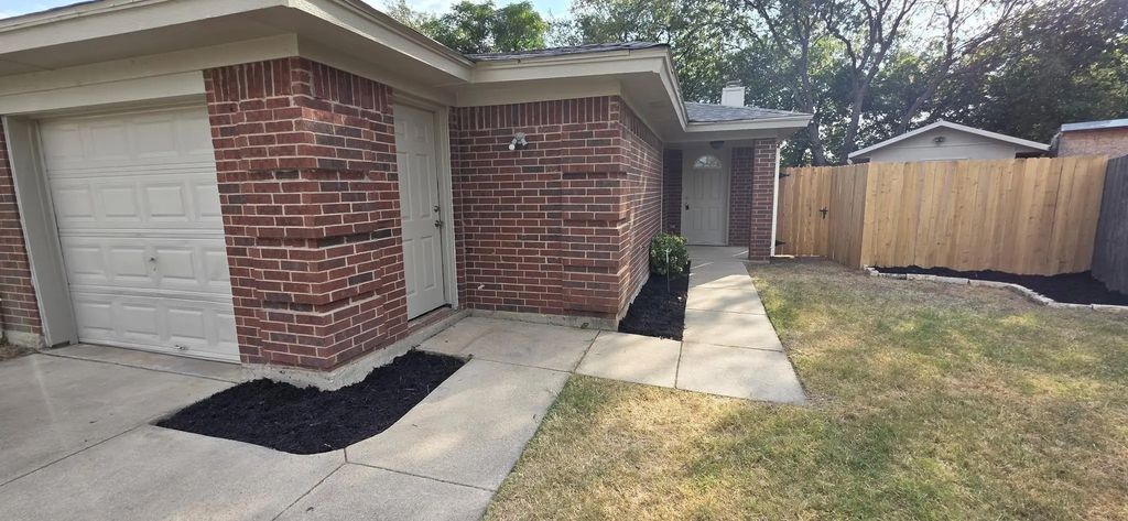 4516 Anchor Court, Fort Worth