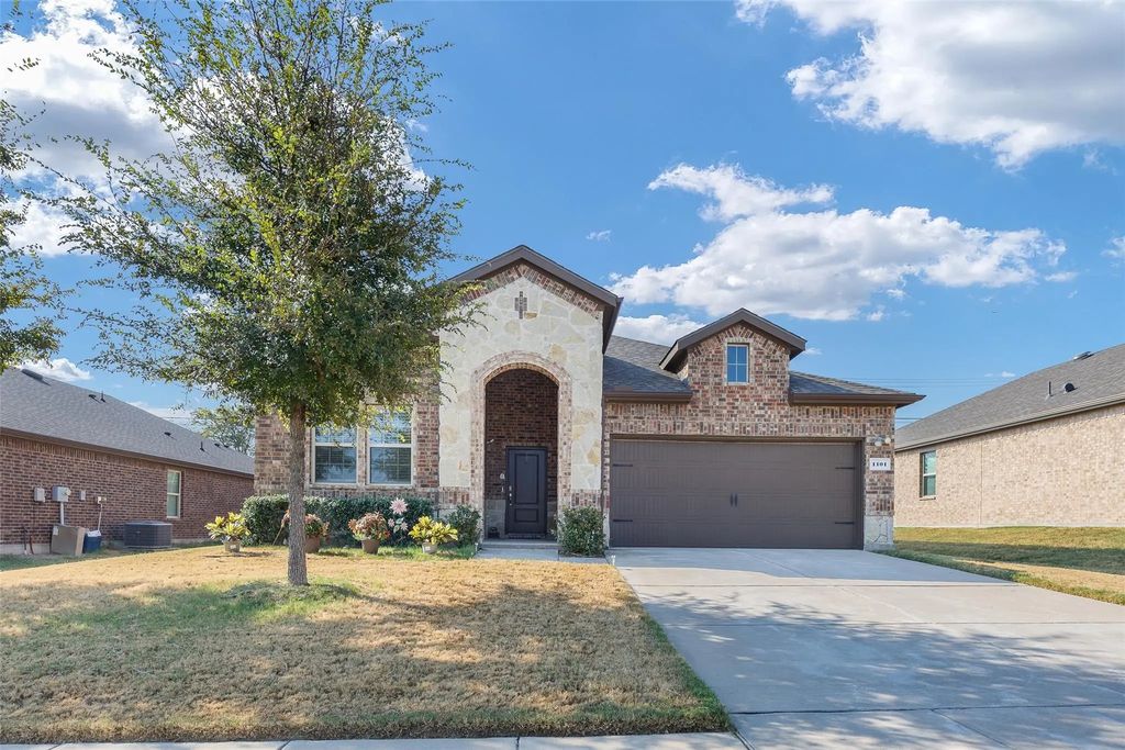 1101 Crepe Myrtle Lane, Anna