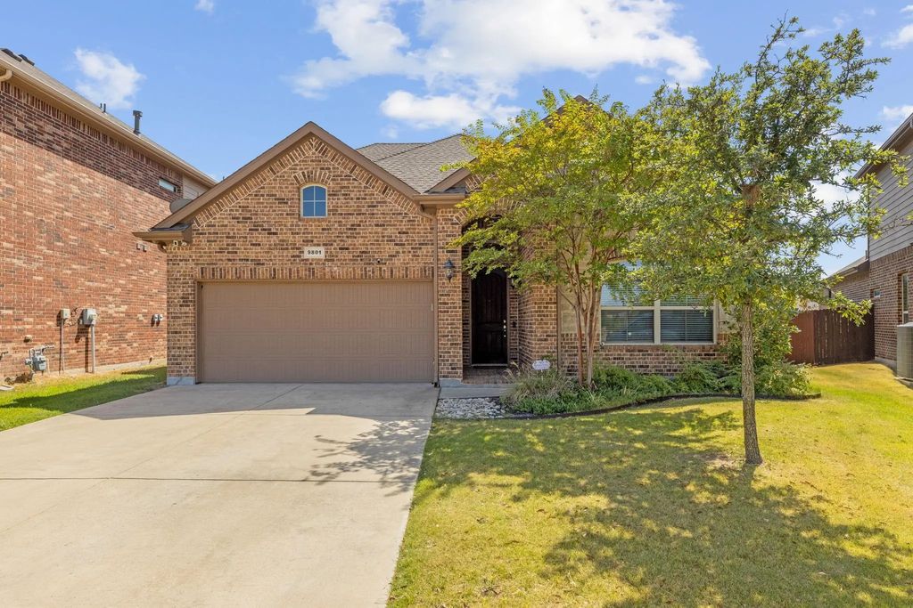 9801 Tule Lake Road, Fort Worth