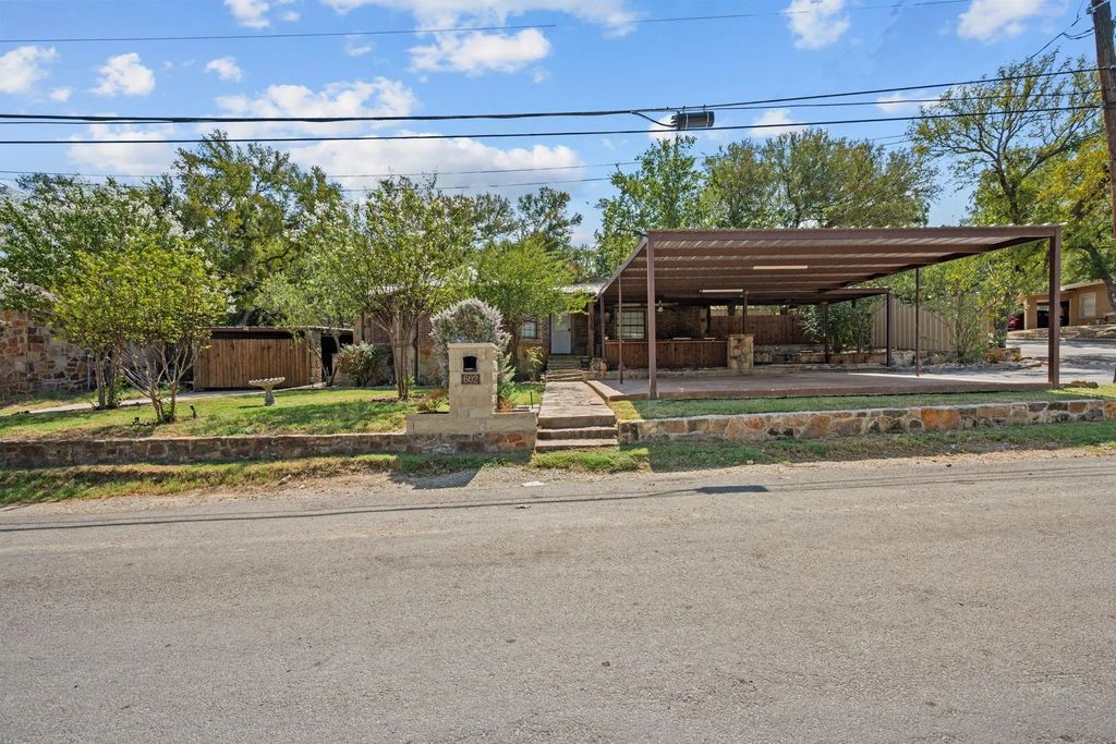 602 Se 18th Street, Mineral Wells