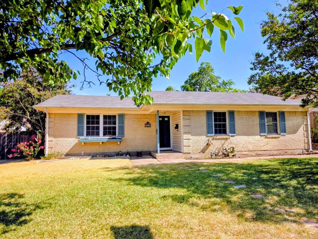 714 Timberlake Circle, Richardson