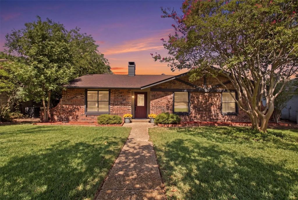 2929 Spring Brook Drive, Garland