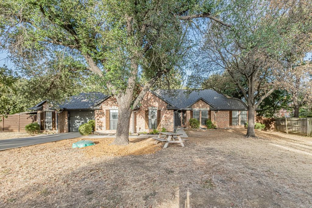 521 Meadowbrook Street, Lake Dallas