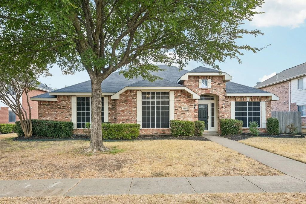 1532 Holveck Drive, Cedar Hill