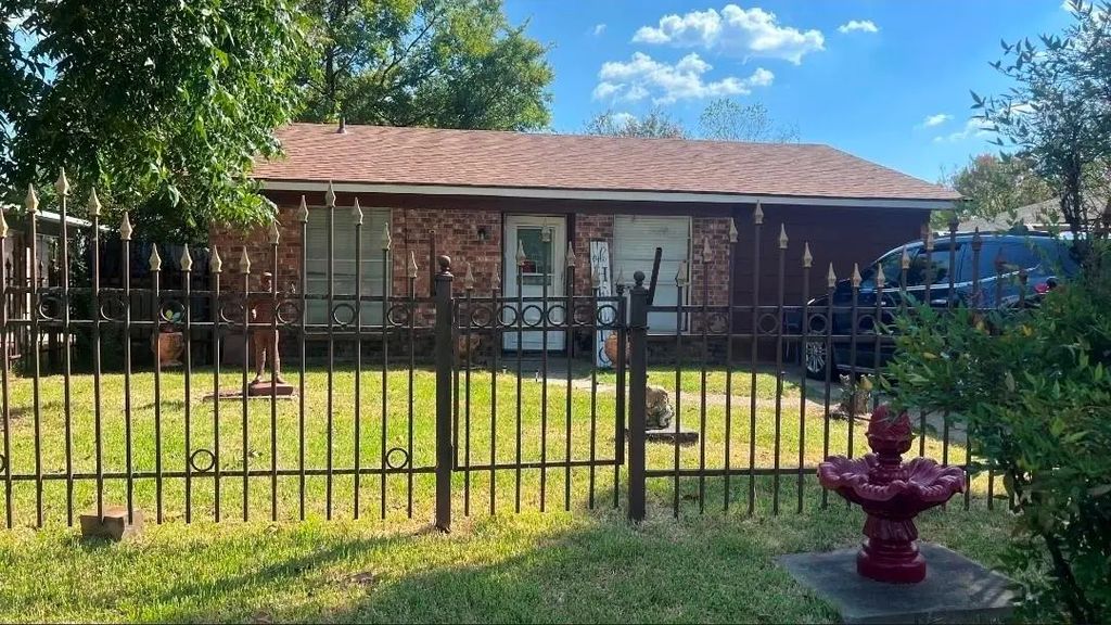 8750 S Emerald Loop, Shreveport
