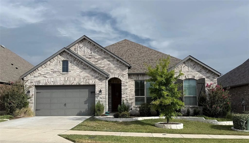 9409 Excursion Drive, Oak Point