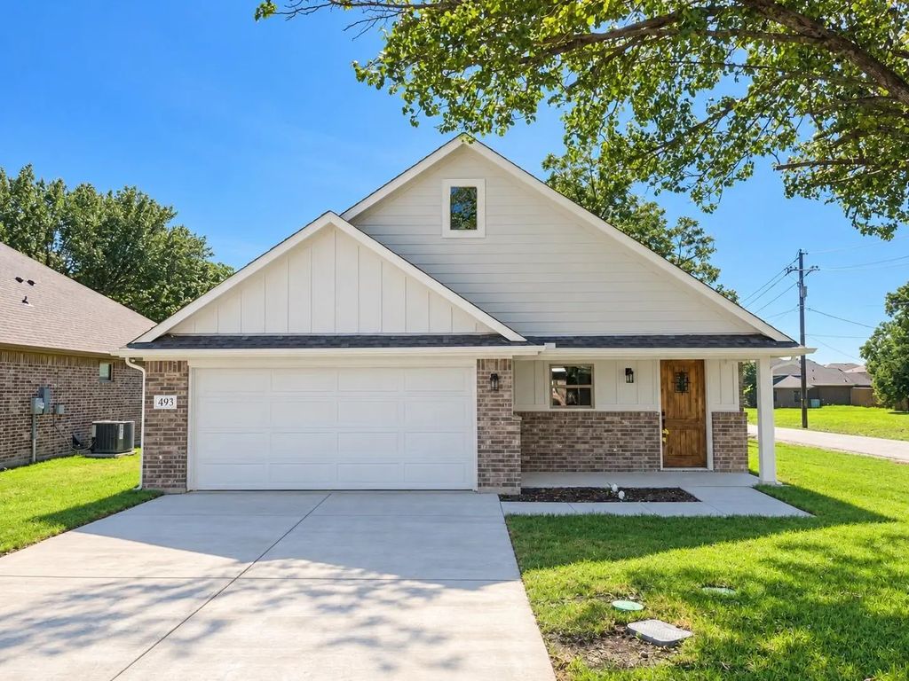 493 W Jefferson Street, Van Alstyne
