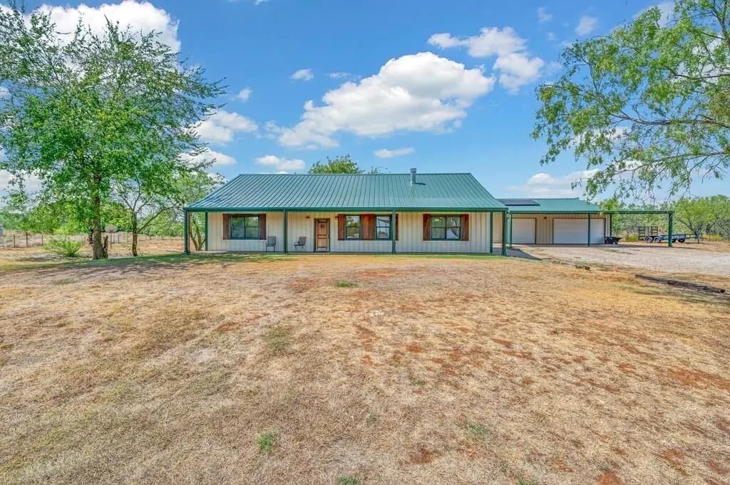 2207 Talbert Ranch Road, China Spring