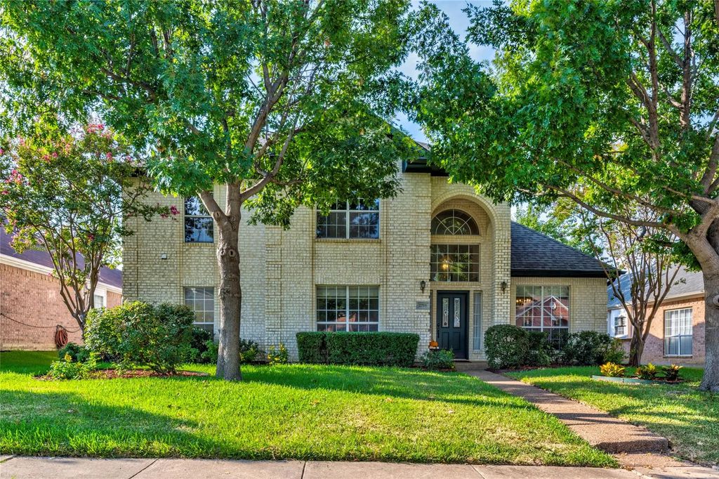 2708 Carmel Drive, Carrollton