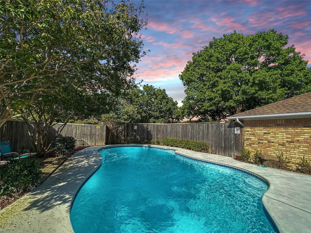 2409 Glen Morris Road, Carrollton