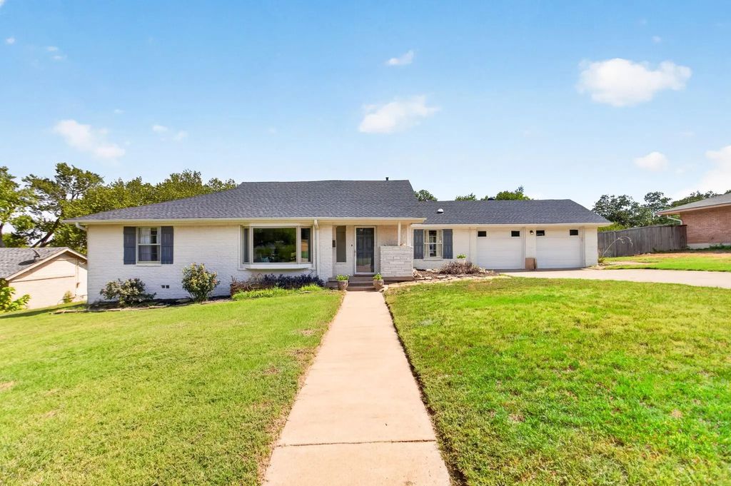 6705 Hanover Road, Fort Worth