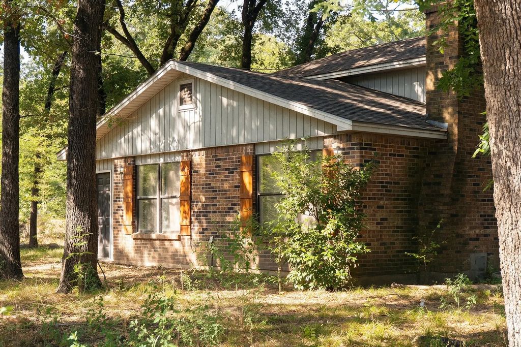 9760 Cherokee Trail, Quinlan