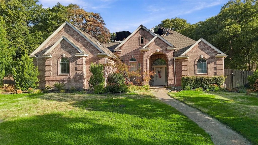 2806 Yorkshire Lane, Southlake