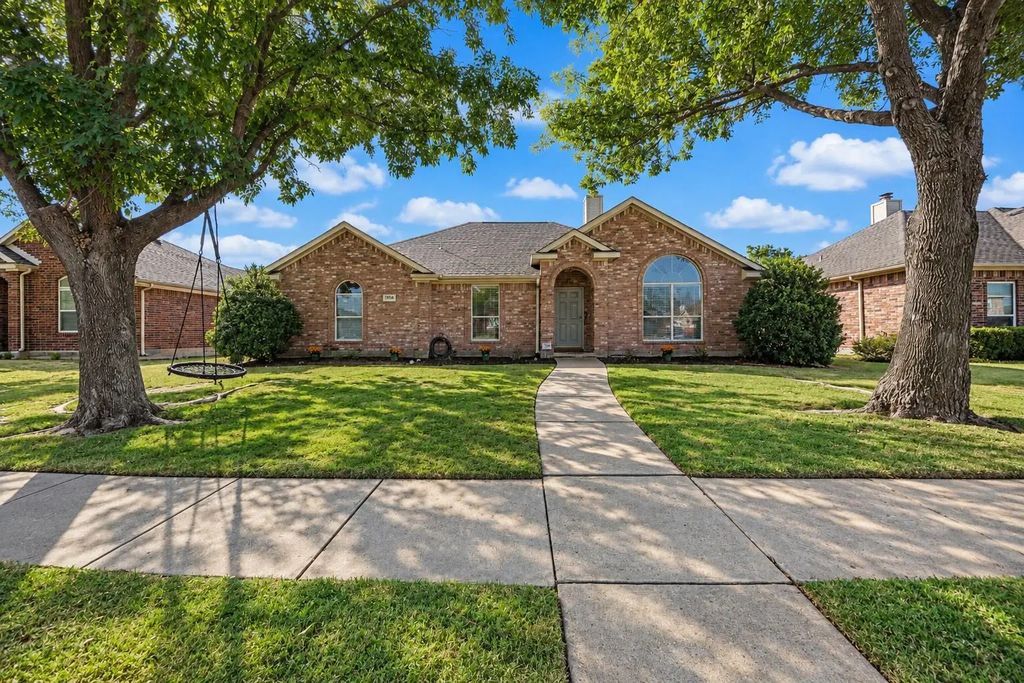 7514 Westway Drive, Rowlett