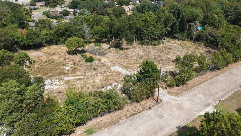 2715 Millbrook Drive, Dallas