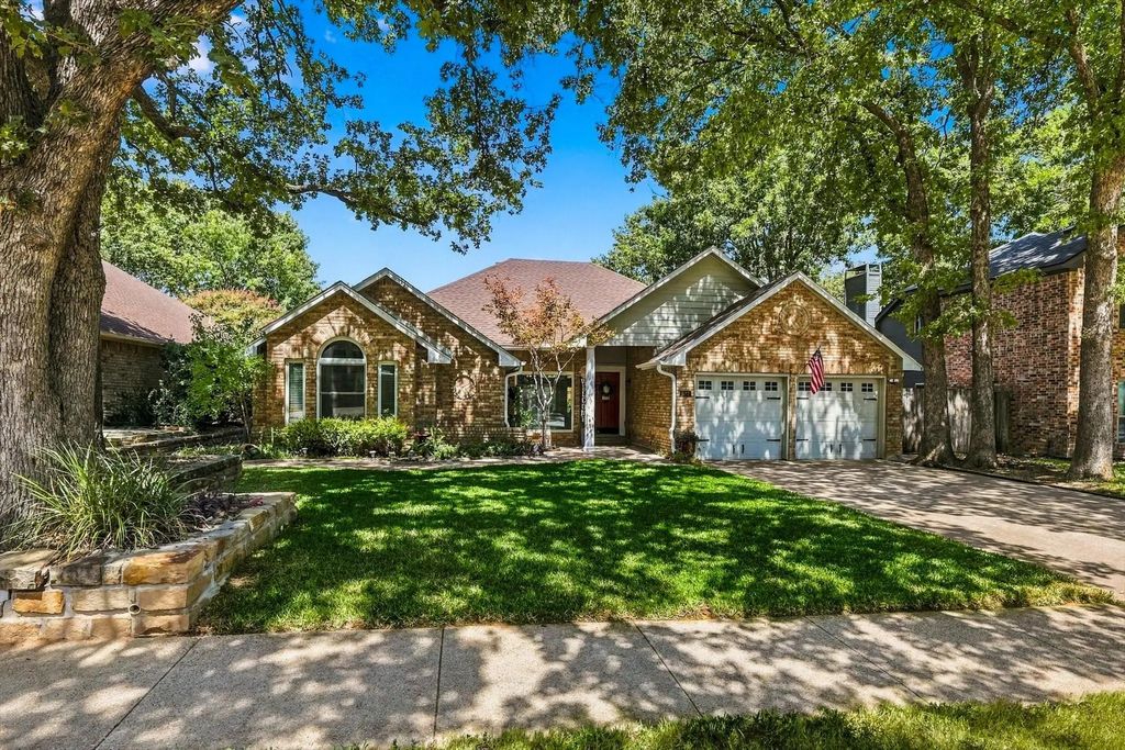 524 Post Oak Road, Grapevine