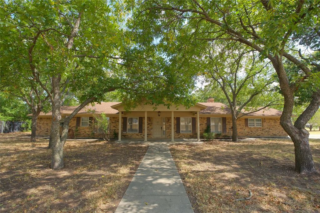 697 N Fm 373, Muenster