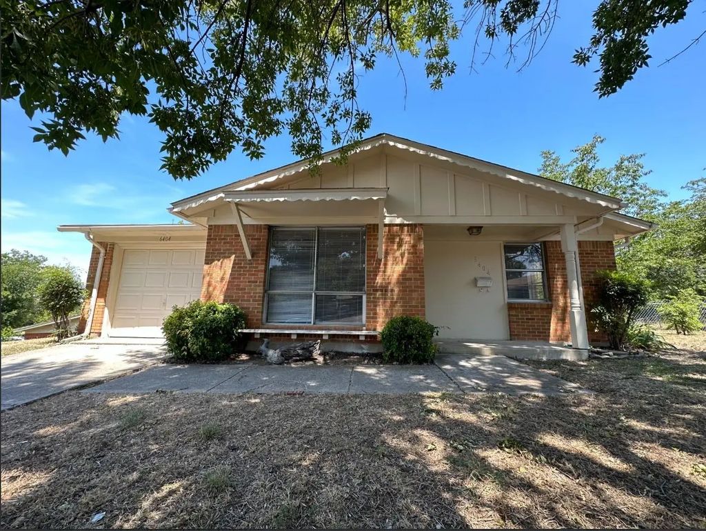 6404 Waynewood Court, Fort Worth