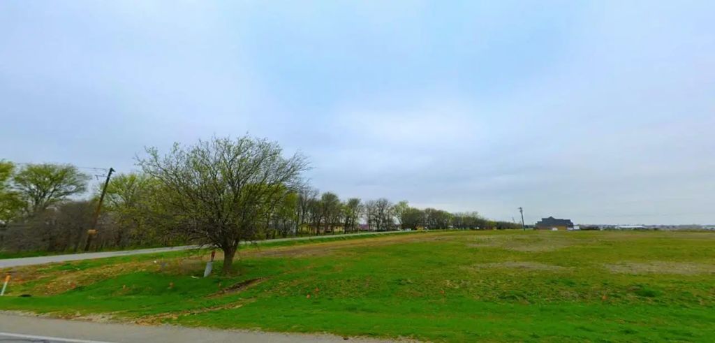 2401 County Road 213, Venus
