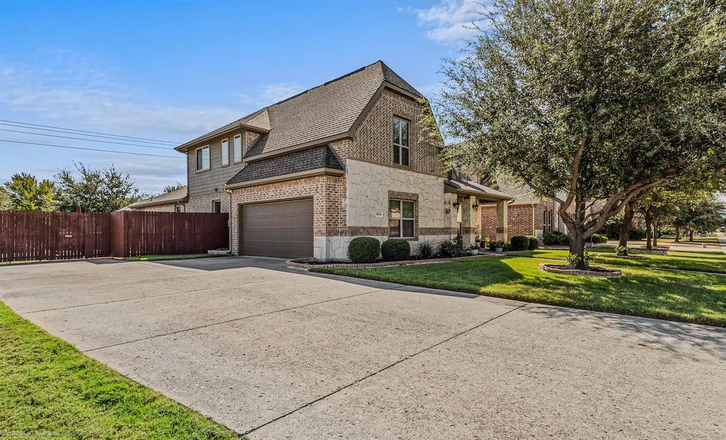 1314 Oak Hill Lane, Murphy
