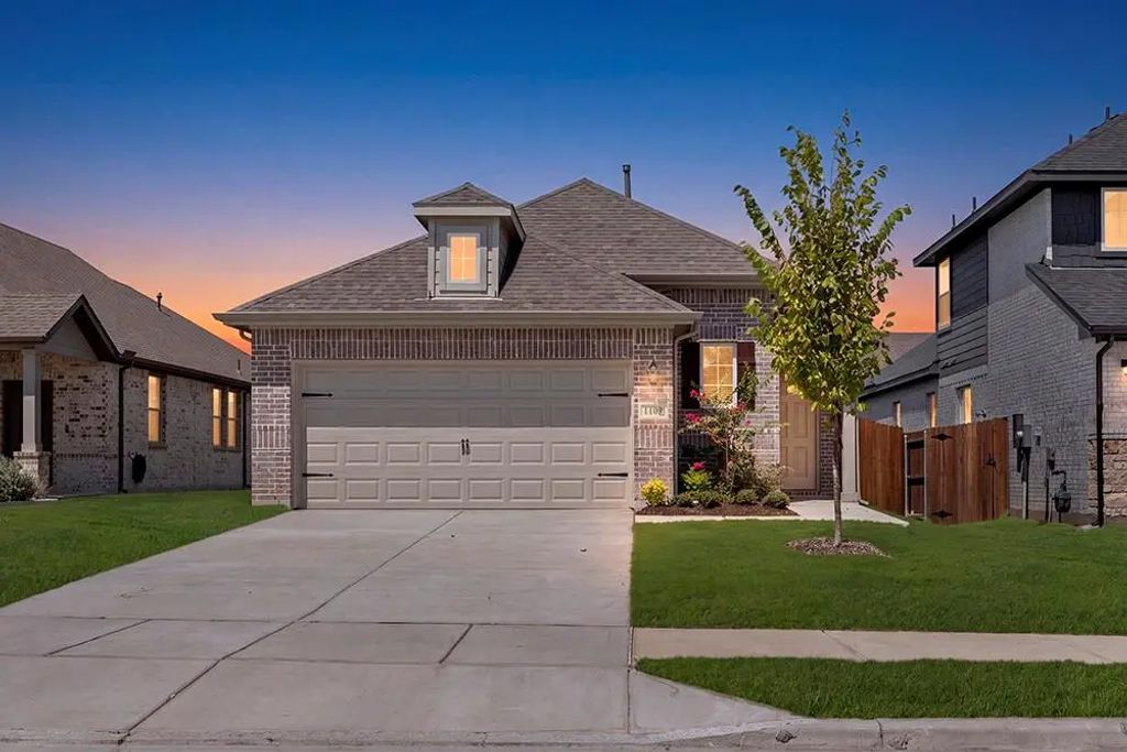 1109 Harvest Heights Drive, Lavon