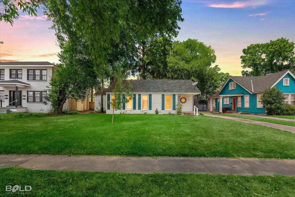 3470 Beverly Place, Shreveport