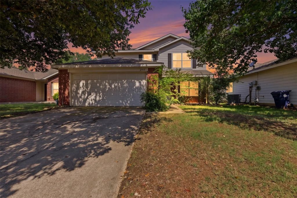 2313 Southway, Denton