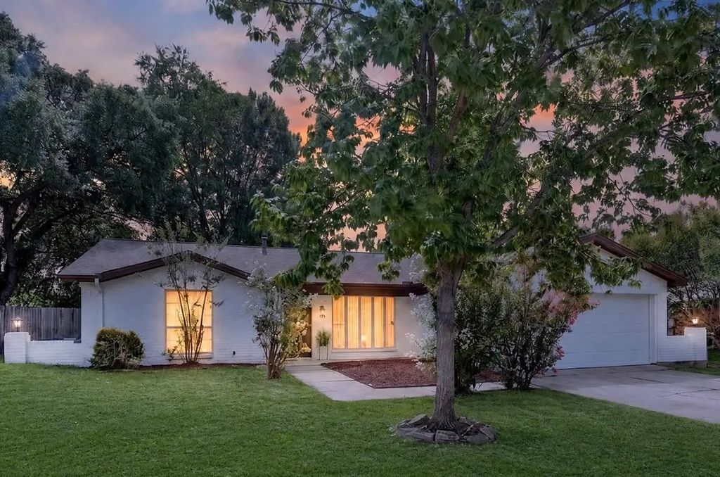 1904 Briar Meadow Drive, Arlington
