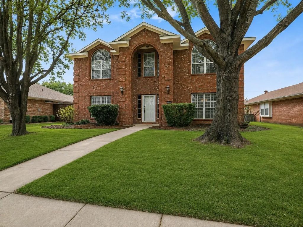 1310 Rosewood Lane, Allen