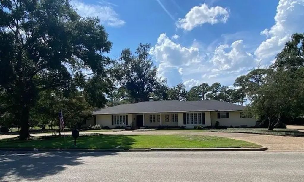 702 Mulberry Drive, Athens